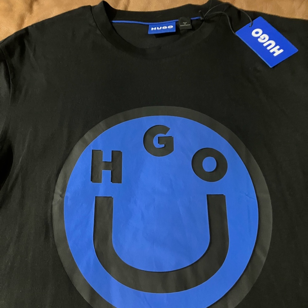 HUGO Black and Blue Short Sleeve Tee